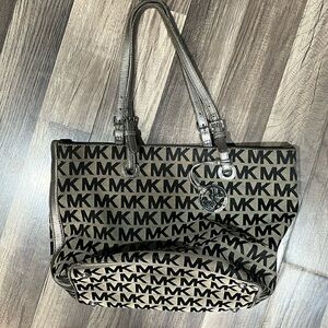 Michael Kors Jet Setter tote bag